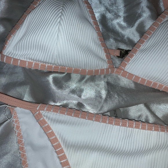 Bikini from Cupshe! - Picture 2 of 5